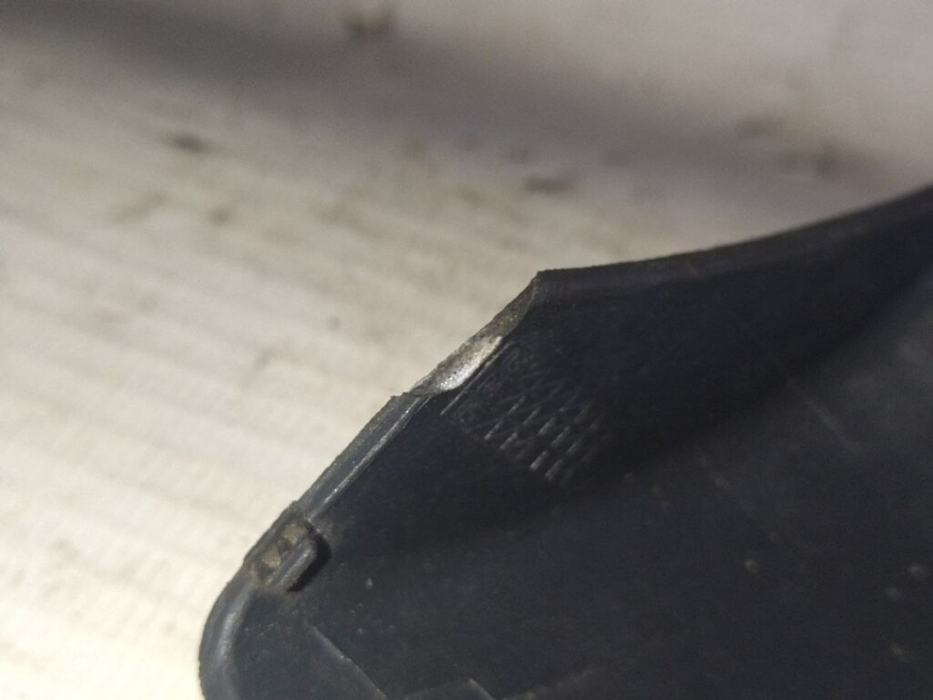 накладка ручки б/у \ сломано одно крепление - 3